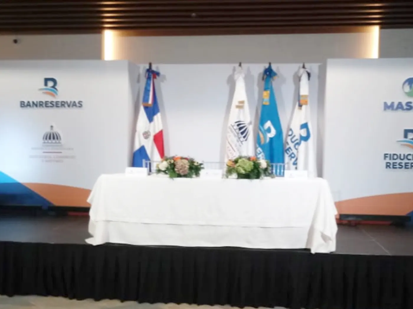 Banreservas · Stands, activaciones y señalización