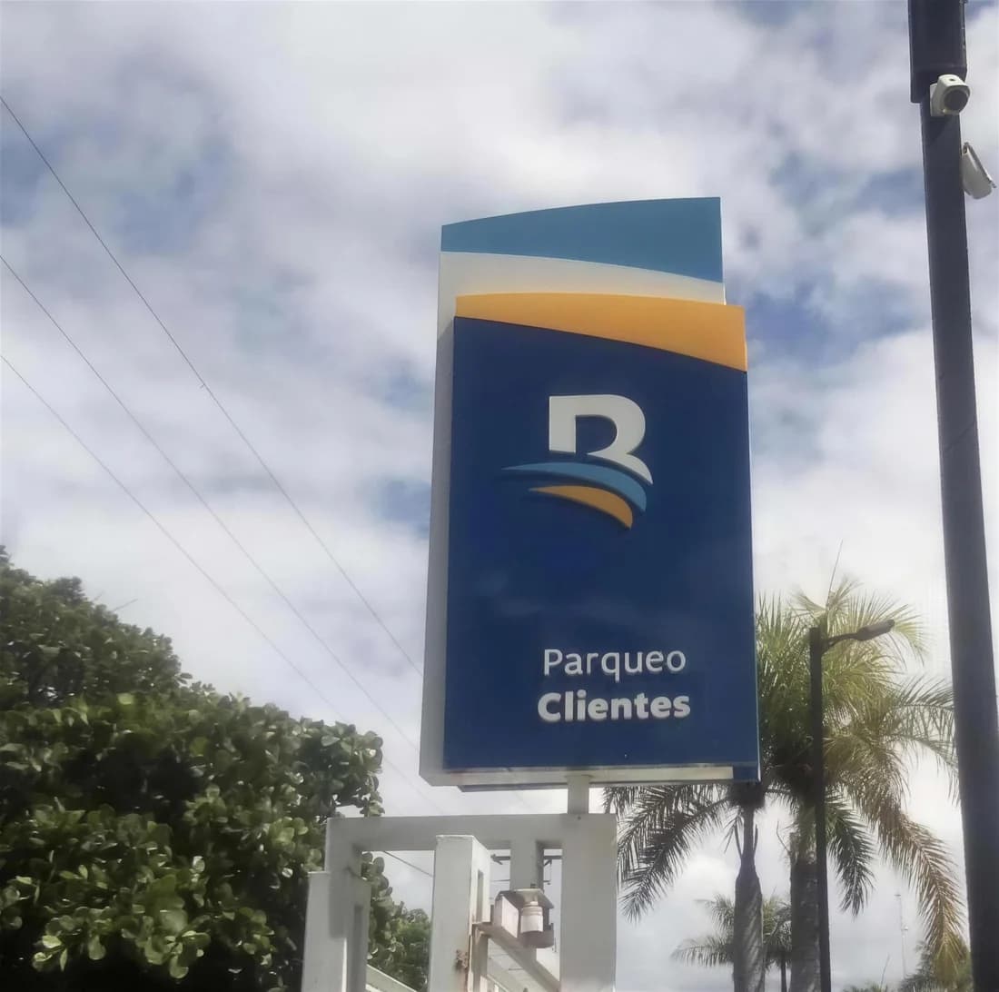 Banreservas · Stands, activaciones y señalización